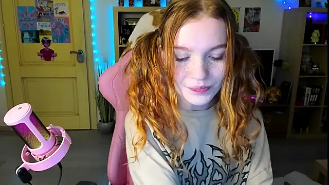 Sunny Elly online show from 10/21/25, 08:59