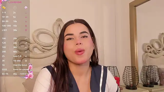 Victoria vallejo  online show from 03/07/25, 03:18