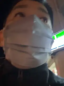 Snapshot of Angels1-2-3-4-5 chatting on 10/31/25, 07:04 Angels1-2-3-4-5 online show from 10/31/25, 07:04