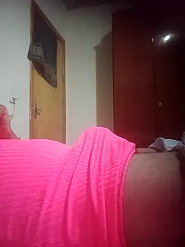 Snapshot of roladuraPr chatting on 03/09/25, 11:47 roladuraPr online show from 03/09/25, 11:47