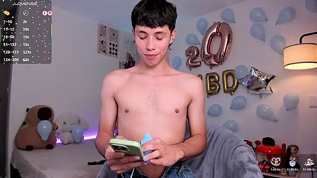 Snapshot of angel_bless19 chatting on 11/26/25, 08:10 angel bless19 online show from 11/26/25, 08:10