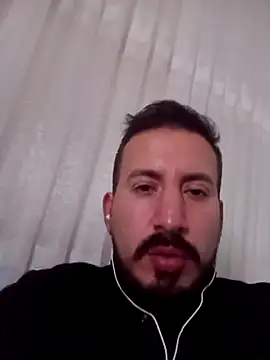 Snapshot of Karizmatikman chatting on 03/18/26, 12:47 Karizmatikman online show from 03/18/26, 12:47