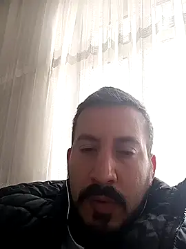 Snapshot of Karizmatikman chatting on 03/28/26, 12:05 Karizmatikman online show from 03/28/26, 12:05
