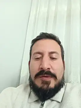 Snapshot of Karizmatikman chatting on 04/16/26, 05:14 Karizmatikman online show from 04/16/26, 05:14