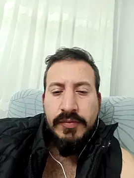 Snapshot of Karizmatikman chatting on 04/19/26, 07:38 Karizmatikman online show from 04/19/26, 07:38