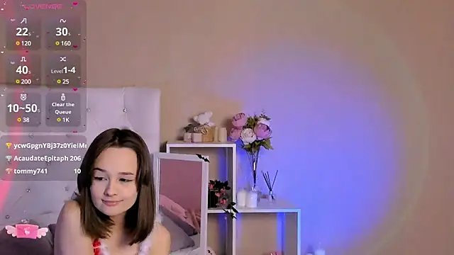 Mary uw online show from 12/19/24, 06:34