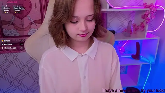 Snapshot of Mary_uw chatting on 09/27/25, 12:10 Mary uw online show from 09/27/25, 12:10