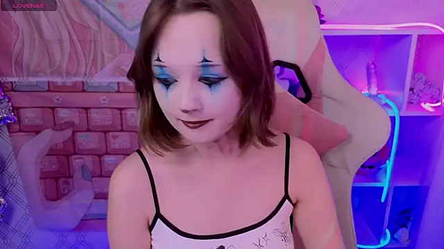 Snapshot of Mary_uw chatting on 10/24/25, 09:28 Mary uw online show from 10/24/25, 09:28