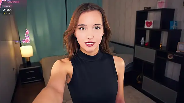 FannyHewson online show from 12/21/24, 07:16