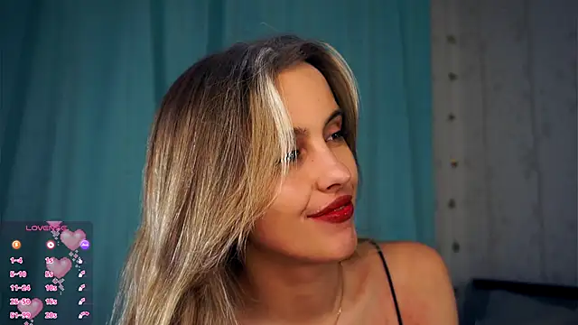 FannyHewson online show from 10/18/25, 08:42