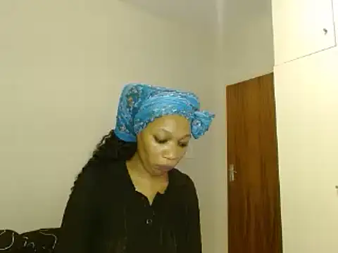 Ebony-Alender02 online show from 12/28/24, 01:08