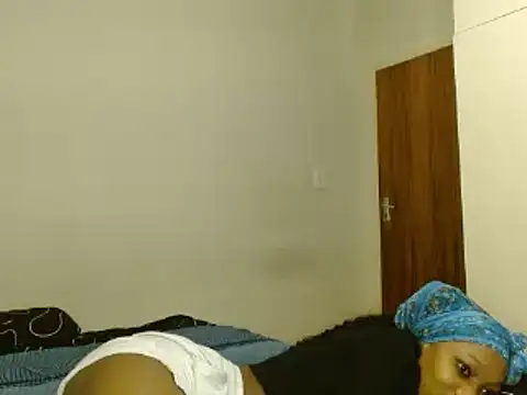 Ebony-Alender02 online show from 12/28/24, 04:08