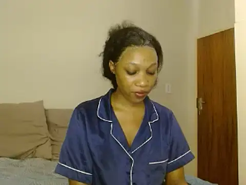 Ebony-Alender02 online show from 03/07/25, 11:16
