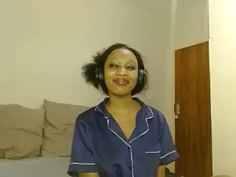 Ebony-Alender02 online show from 03/08/25, 02:23