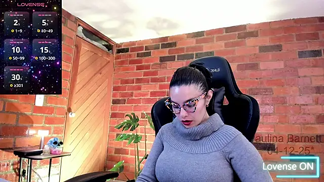 paulinabarnett- online show from 12/05/25, 03:48