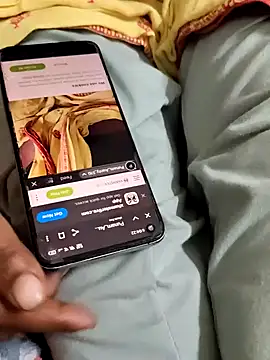 Snapshot of Punam_Aunty_510 chatting on 11/14/25, 12:31 Punam Aunty 510 online show from 11/14/25, 12:31