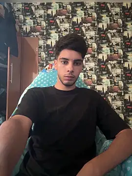 Snapshot of 2DemetCCoop2 chatting on 10/05/25, 01:31 2DemetCCoop2 online show from 10/05/25, 01:31