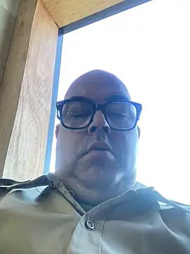 SoloHernan online show from 10/20/25, 01:11