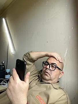 SoloHernan online show from 11/01/25, 02:30