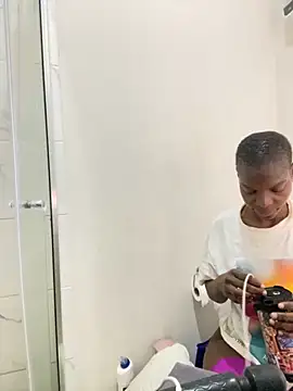 Snapshot of Cocowett chatting on 09/26/25, 12:09 Cocowett online show from 09/26/25, 12:09