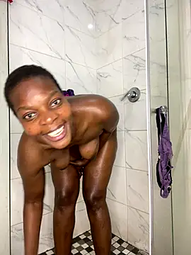 Snapshot of Cocowett chatting on 12/16/25, 12:48 Cocowett online show from 12/16/25, 12:48