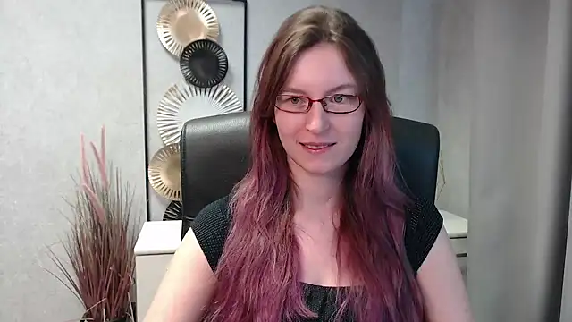 emmaxDelight online show from 12/02/24, 10:07