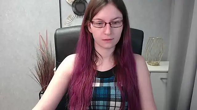 emmaxDelight online show from 01/30/25, 06:46