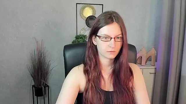 emmaxDelight online show from 07/07/26, 06:27