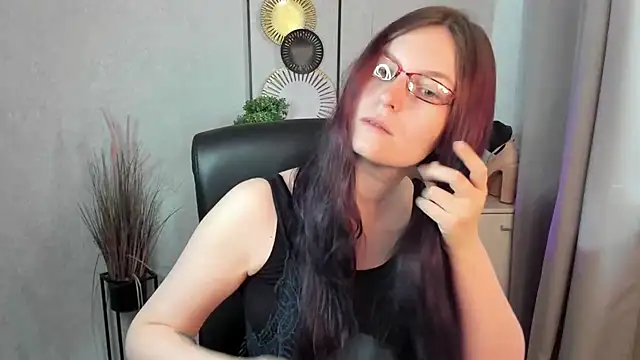 emmaxDelight online show from 07/13/26, 07:00