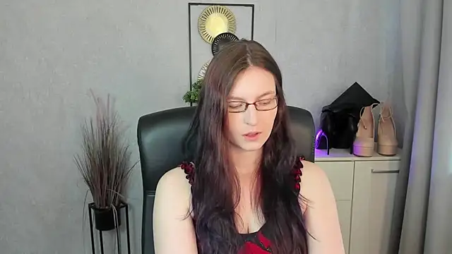 emmaxDelight online show from 07/24/26, 06:11