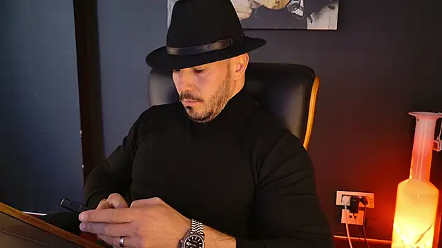 Snapshot of AngeloEric chatting on 03/19/26, 11:14 AngeloEric online show from 03/19/26, 11:14