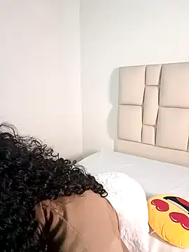 bella  honey online show from 12/29/24, 07:32