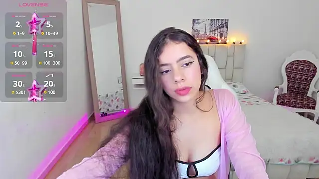 zoe turnner 18 online show from 12/08/24, 11:46