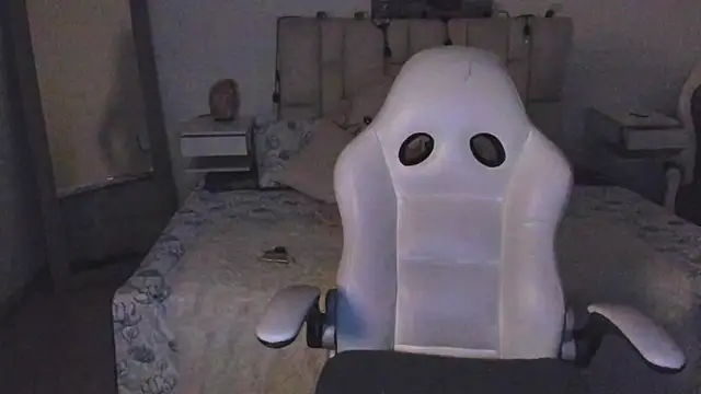 Snapshot of zoe_turnner_18 chatting on 11/14/25, 11:42 zoe turnner 18 online show from 11/14/25, 11:42