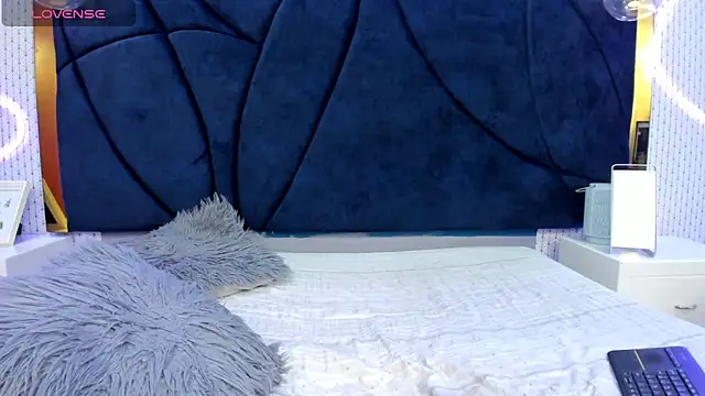 Snapshot of LARISSAEVANS chatting on 02/27/25, 06:20 LARISSAEVANS online show from 02/27/25, 06:20