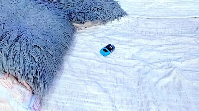 Snapshot of LARISSAEVANS chatting on 03/06/25, 03:24 LARISSAEVANS online show from 03/06/25, 03:24