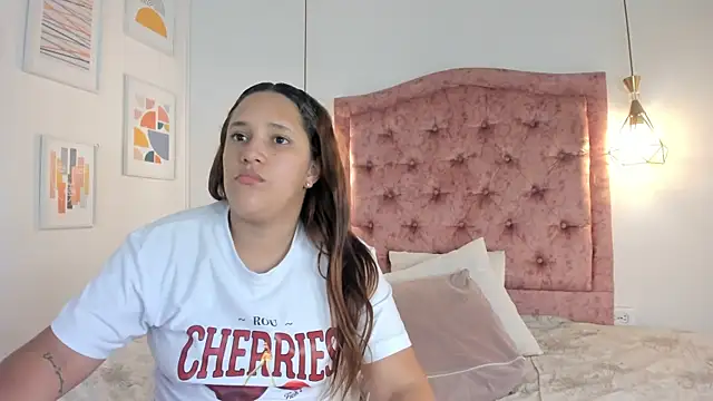 Snapshot of aprill21_ chatting on 02/28/25, 01:58 aprill21 online show from 02/28/25, 01:58