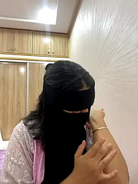 Snapshot of jijijoudia chatting on 10/06/25, 10:40 jijijoudia online show from 10/06/25, 10:40