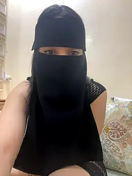 Snapshot of jijijoudia chatting on 10/21/25, 12:22 jijijoudia online show from 10/21/25, 12:22