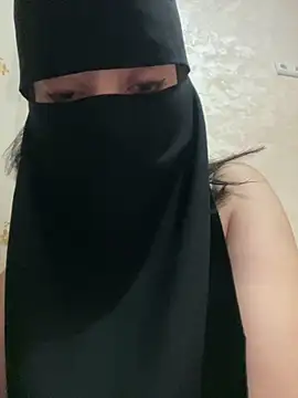 Snapshot of jijijoudia chatting on 10/29/25, 11:50 jijijoudia online show from 10/29/25, 11:50