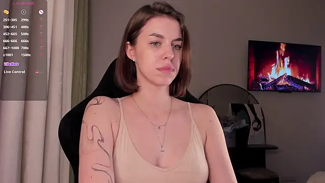 julianymphh online show from 03/12/25, 07:06