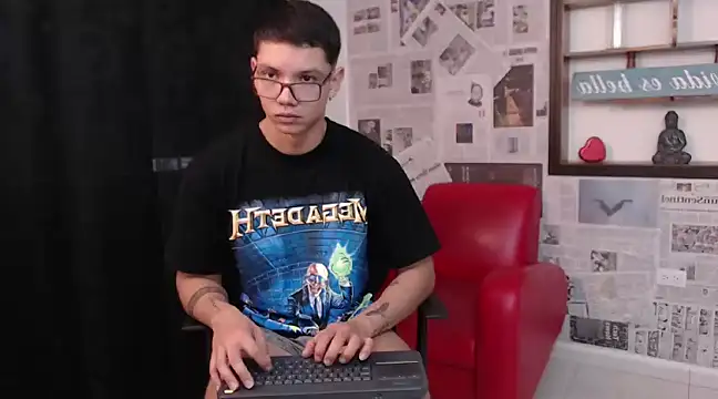 Magic boy20 online show from 12/16/24, 12:49