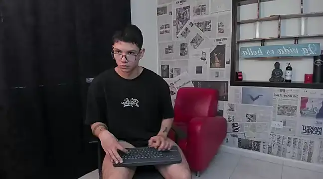 Magic boy20 online show from 01/23/25, 04:37