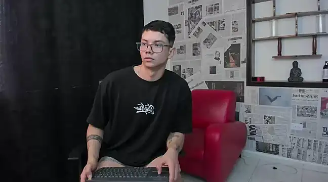 Magic boy20 online show from 02/05/25, 07:42