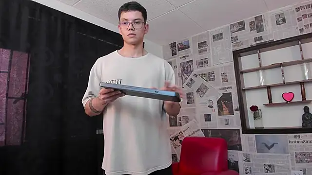 Magic boy20 online show from 02/20/25, 10:26
