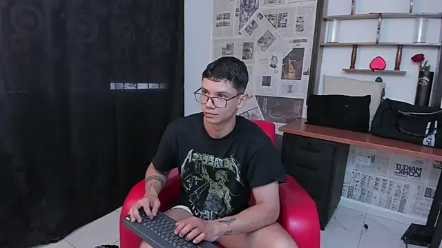 Magic boy20 online show from 03/13/25, 07:39