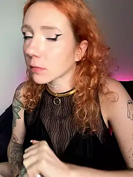 alt cutie online show from 10/15/25, 03:23