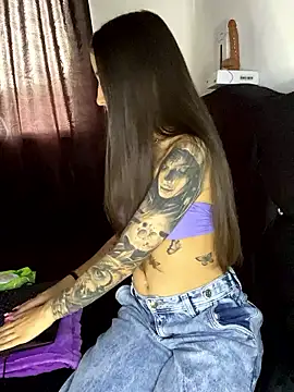  Luuna online show from 11/23/25, 06:19