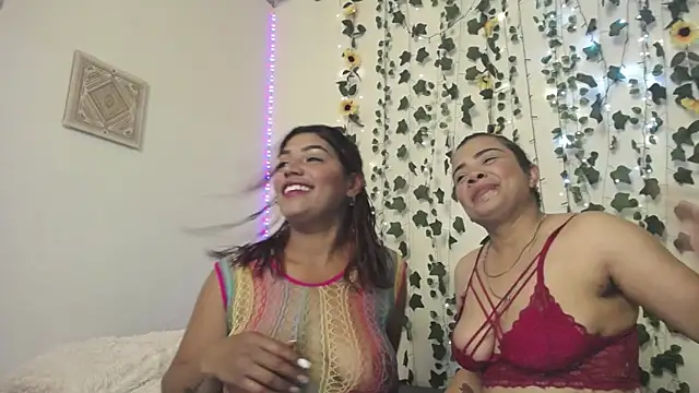 Snapshot of kaylie_dakota chatting on 12/21/24, 01:58 kaylie dakota online show from 12/21/24, 01:58