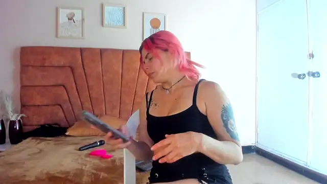 NIKI SANTANA online show from 02/21/25, 03:45